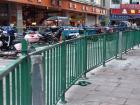 富海市場：綠色護欄“隔”出文明新秩序